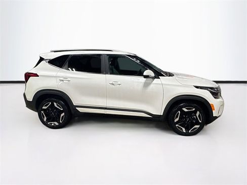 Used 2024 Kia Seltos SX image 8