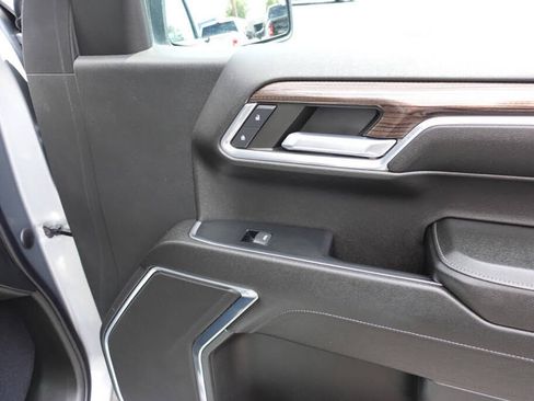 Used 2023 Chevrolet Silverado 1500 LT AWD/4WD image 32