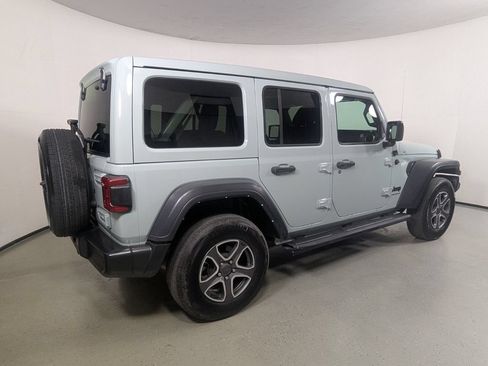Used 2023 Jeep Wrangler Unlimited Sport w/ Sun And Sound Package AWD/4WD image 7