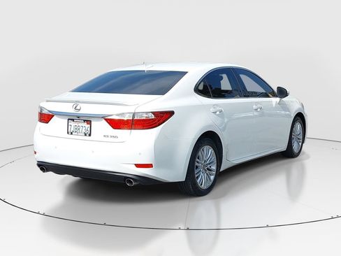 Used 2015 Lexus ES 350 w/ Premium Package image 5