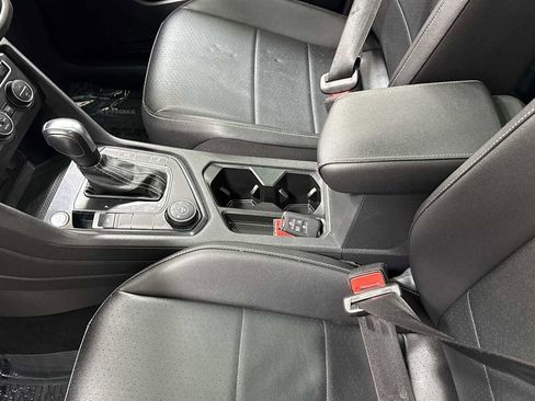 Used 2021 Volkswagen Tiguan SEL image 23