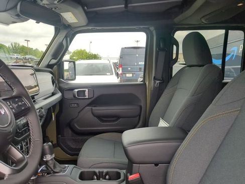 New 2025 Jeep Wrangler Unlimited Sport image 18