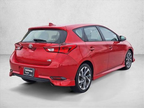 Used 2018 Toyota Corolla iM w/ Carpet Mat Package (TMS) image 5