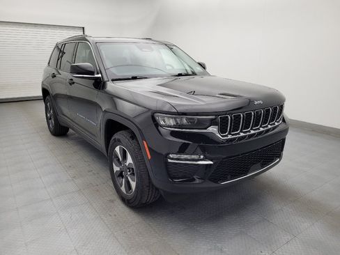 Used 2022 Jeep Grand Cherokee Limited 4xe w/ Luxury Tech Group II AWD/4WD image 13