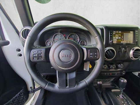 Used 2013 Jeep Wrangler Rubicon w/ PWR Convenience Group AWD/4WD image 26