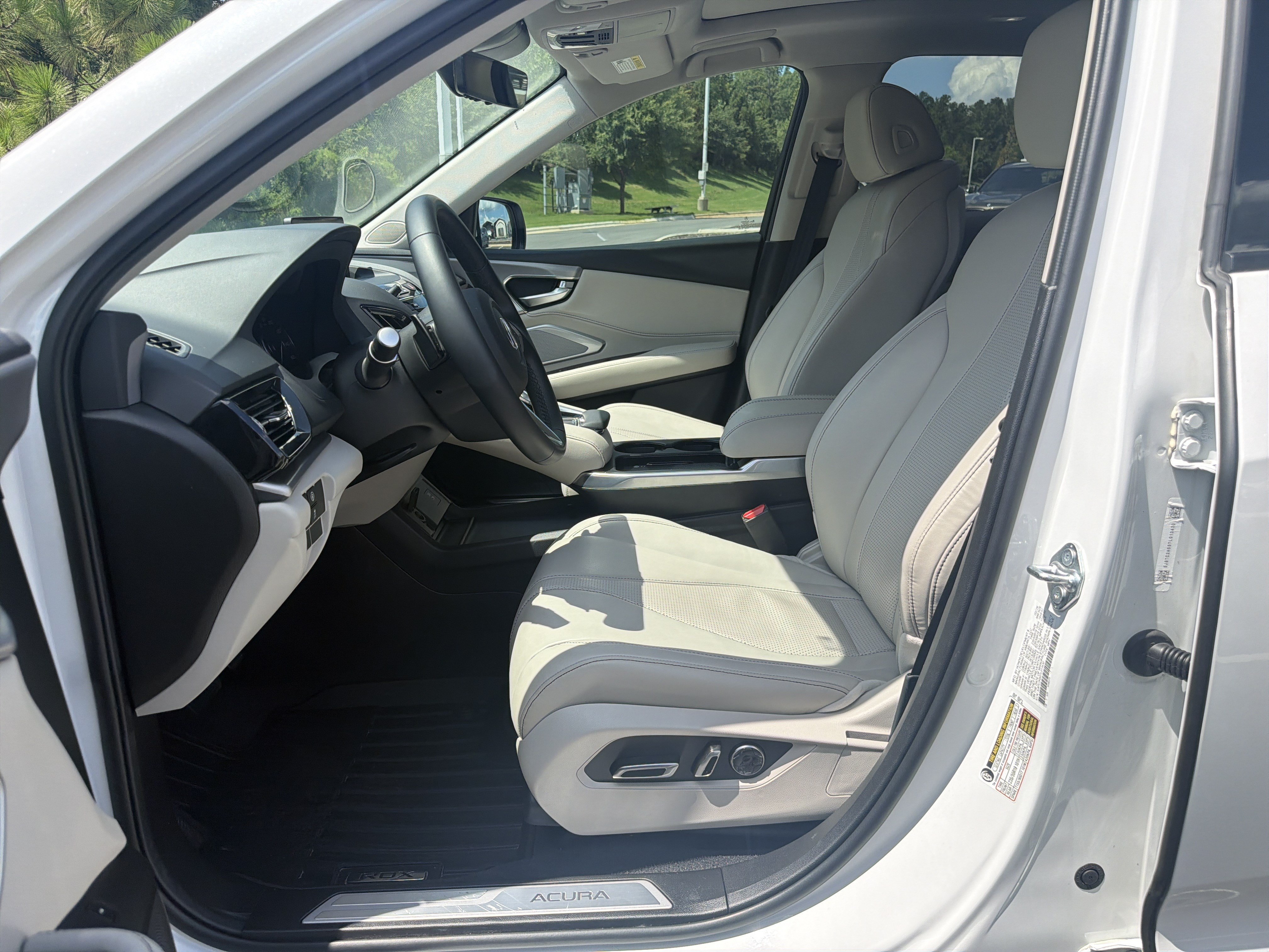 Used 2026 Acura RDX w/ Technology Package AWD/4WD image 16