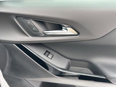 New 2026 Chevrolet Equinox LT AWD/4WD image 18