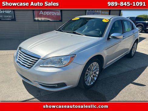 Used 2012 Chrysler 200 Limited FWD image 1