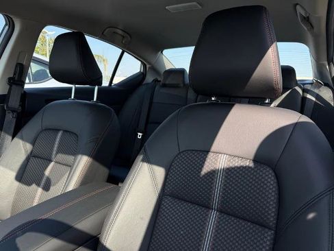 New 2025 Nissan Altima 2.5 SR image 15