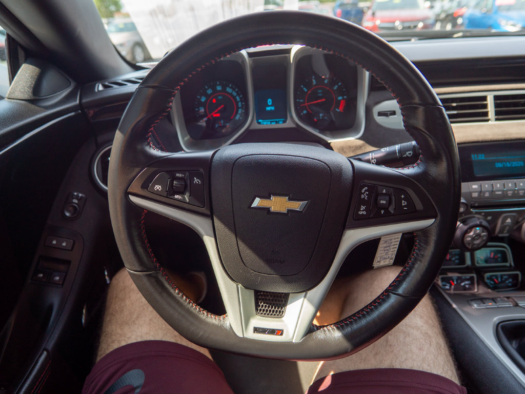 Used 2012 Chevrolet Camaro ZL1 RWD image 18