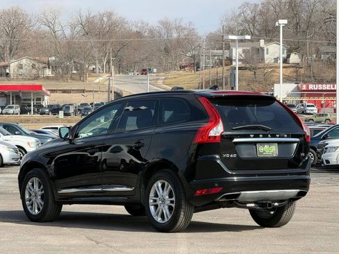 Used 2016 Volvo XC60 T5 w/ Proximity Package FWD image 2