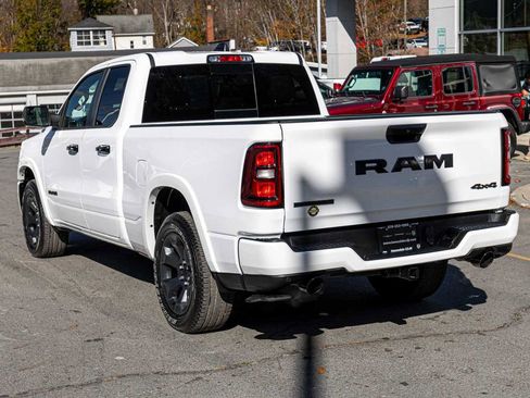 Used 2025 RAM 1500 Big Horn AWD/4WD image 4