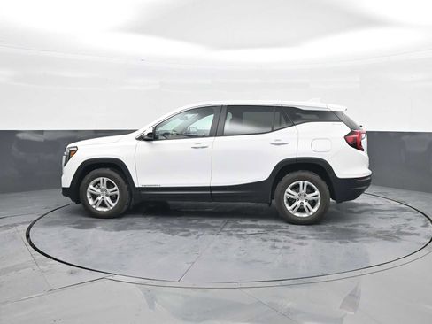 Used 2024 GMC Terrain SLE image 5