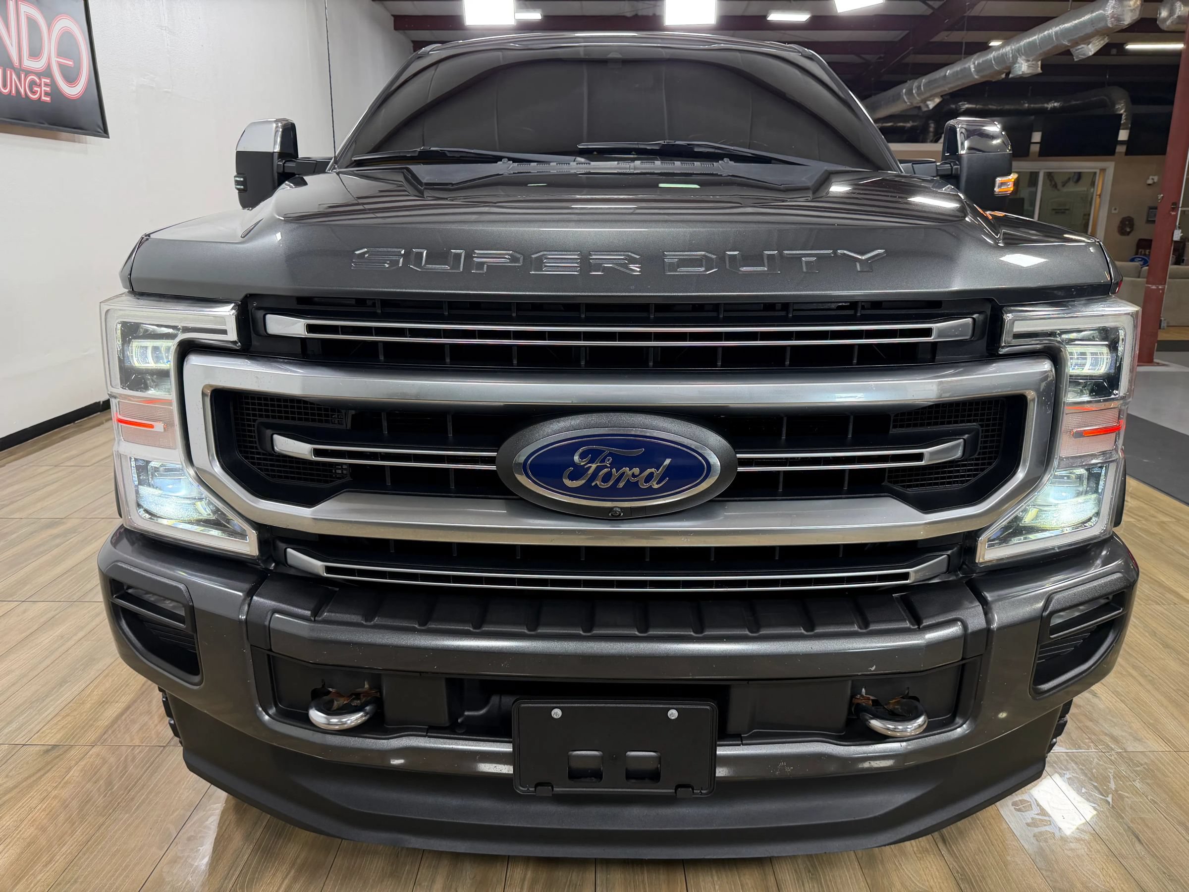 Used 2020 Ford F350 Platinum AWD/4WD image 2