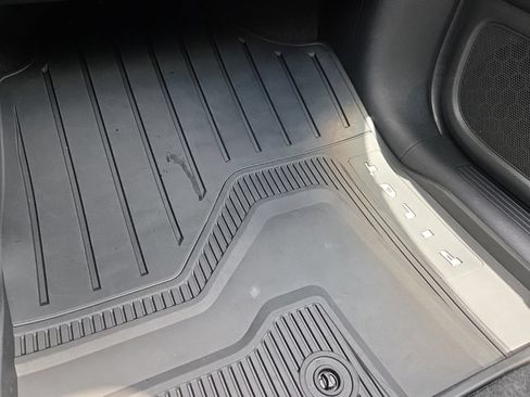 Used 2024 Honda Pilot Touring image 28