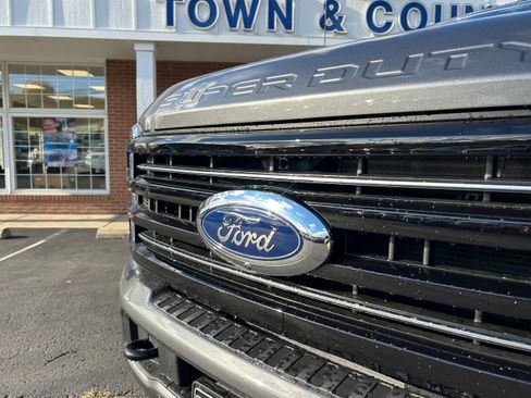 New 2026 Ford F350 Platinum w/ FX4 Off-Road Package image 18