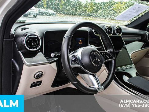 Used 2025 Mercedes-Benz GLC 350e 4MATIC image 29