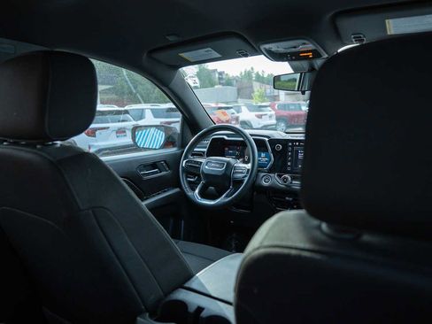 Used 2024 GMC Canyon Elevation AWD/4WD image 13