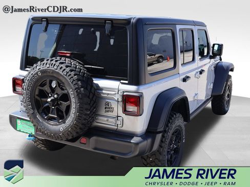Used 2023 Jeep Wrangler Unlimited AWD/4WD image 5
