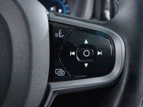 Certified 2025 Volvo XC60 B5 Plus w/ Climate Package AWD/4WD image 19