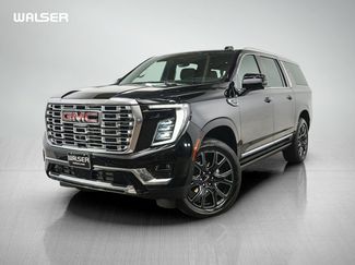 Used 2025 GMC Yukon XL Denali w/ Denali Reserve Package AWD/4WD video 1