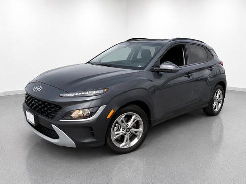 Used 2023 Hyundai Kona SEL w/ Convenience Package AWD/4WD image 3