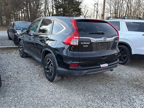 Used 2016 Honda CR-V SE image 2