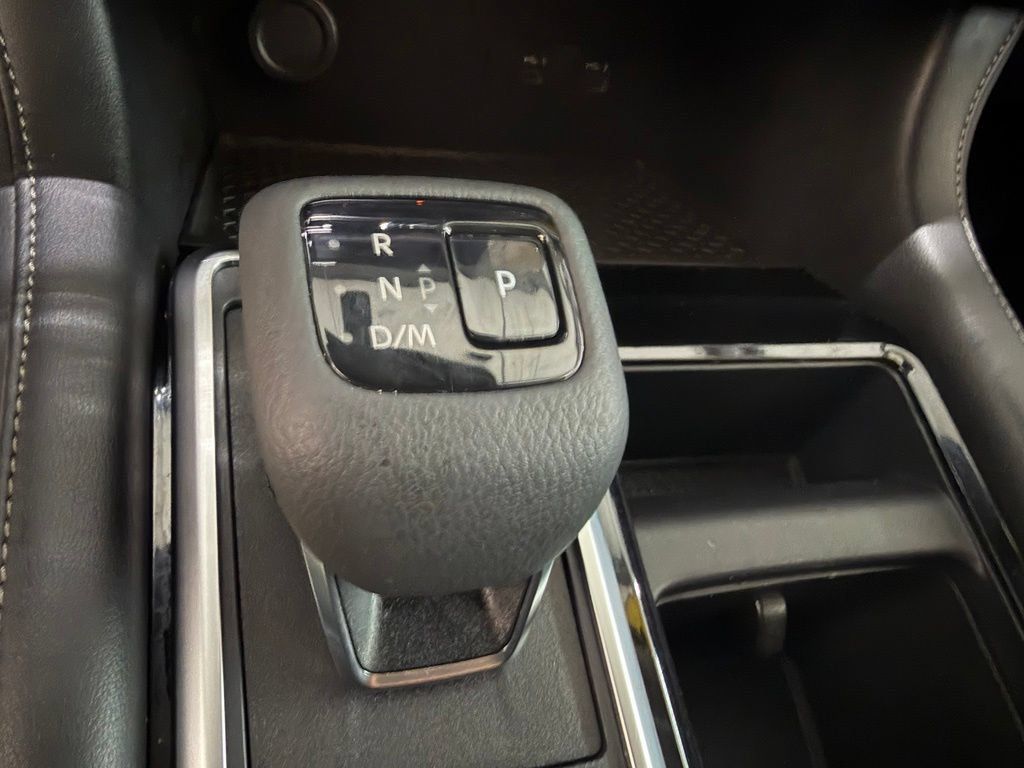Used 2024 Nissan Pathfinder SV FWD image 21