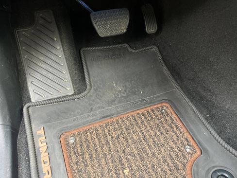 Used 2022 Toyota Tundra 1794 Edition image 17