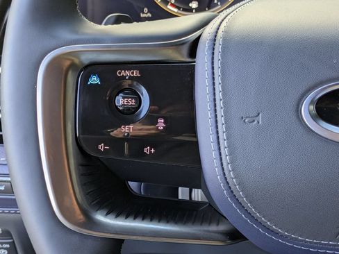 New 2027 INFINITI QX80 Sensory AWD/4WD image 16