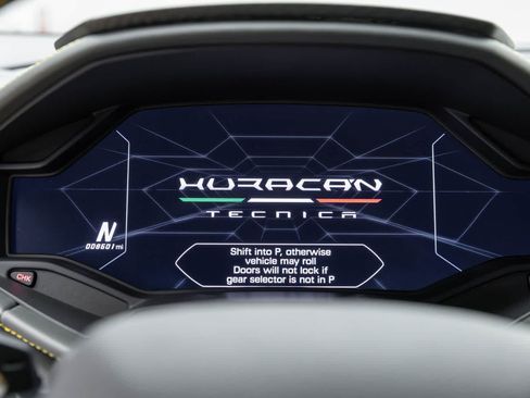 Used 2023 Lamborghini Huracan Tecnica RWD image 7