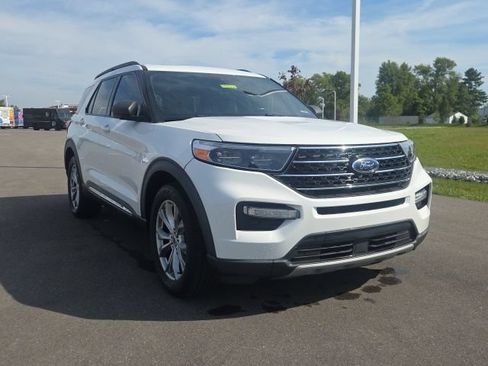 Used 2020 Ford Explorer XLT w/ Equipment Group 202A AWD/4WD image 1