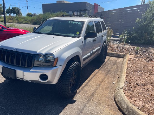 Used 2005 Jeep Grand Cherokee Laredo w/ Trailer Tow Group RWD image 3