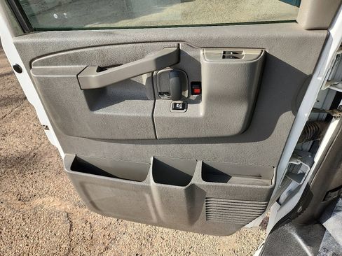 Used 2020 GMC Savana 2500 w/ Driver Convenience Package image 11