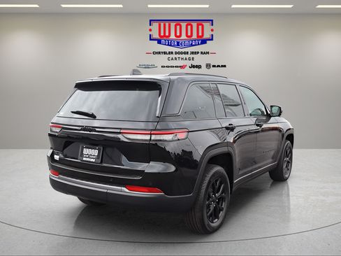 New 2026 Jeep Grand Cherokee Altitude AWD/4WD image 3