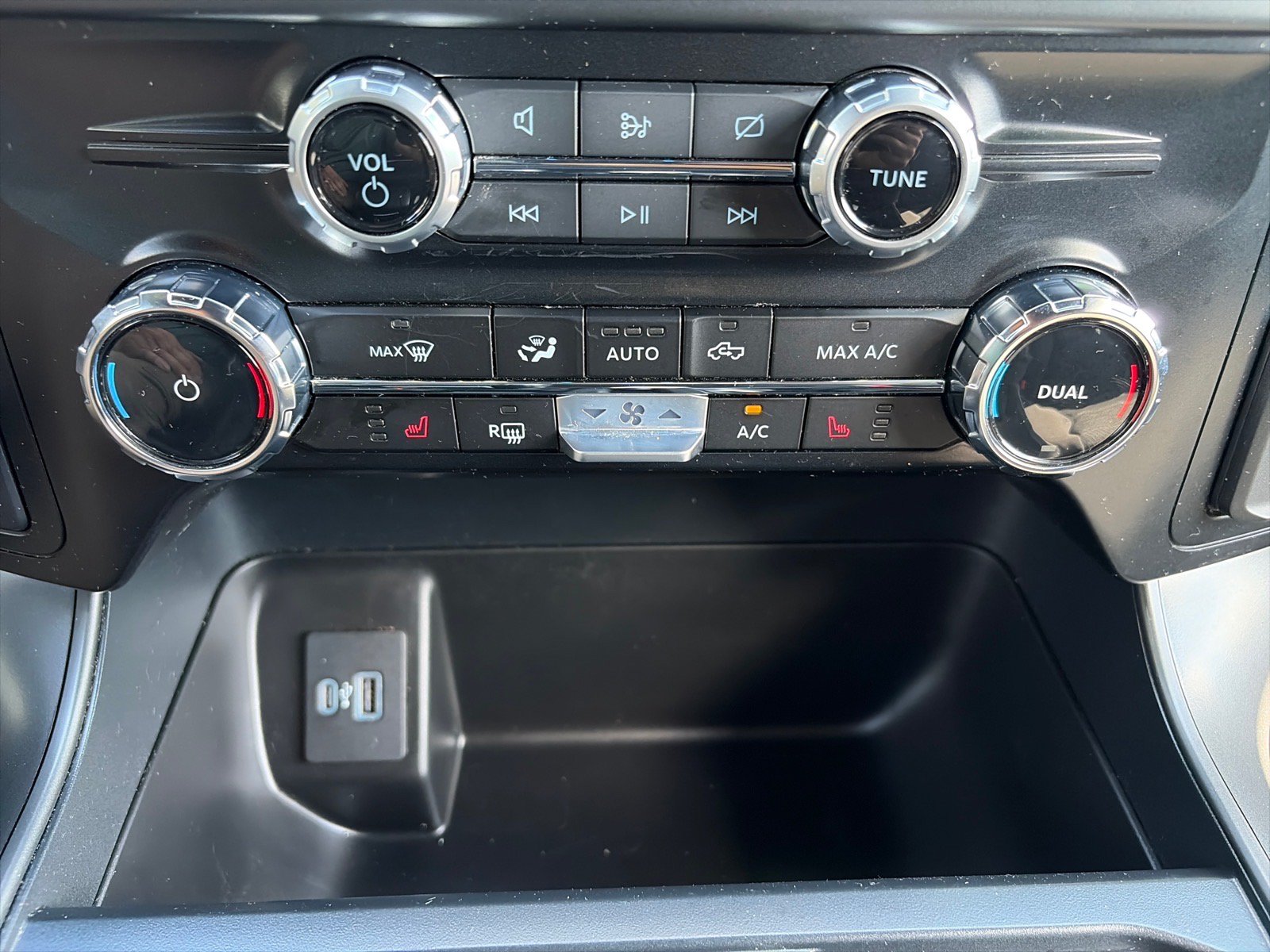 Used 2024 Ford F150 XLT w/ Equipment Group 302A MID AWD/4WD image 21