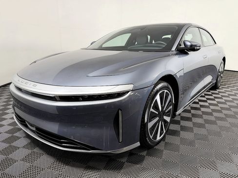 Used 2024 Lucid Air Touring AWD/4WD image 3