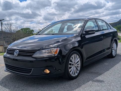 Used 2013 Volkswagen Jetta SEL image 12