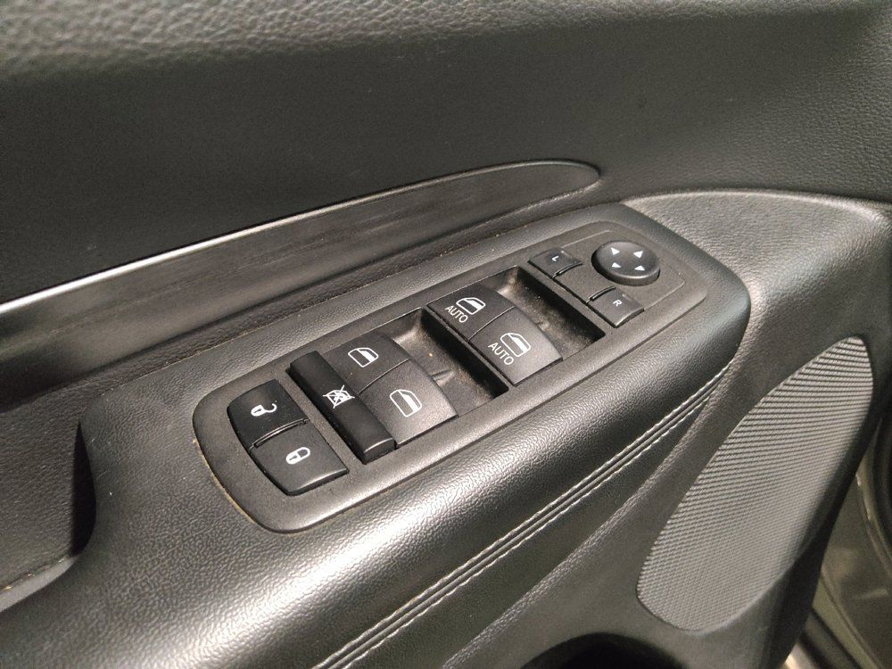 Used 2023 Dodge Durango SXT RWD image 27