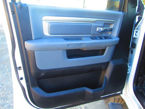 Used 2018 RAM 2500 Big Horn image 8