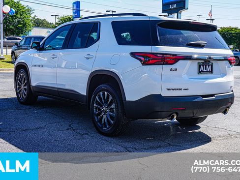 Used 2023 Chevrolet Traverse RS AWD/4WD image 8