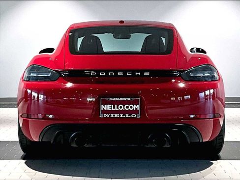 Used 2024 Porsche 718 Cayman GTS image 9