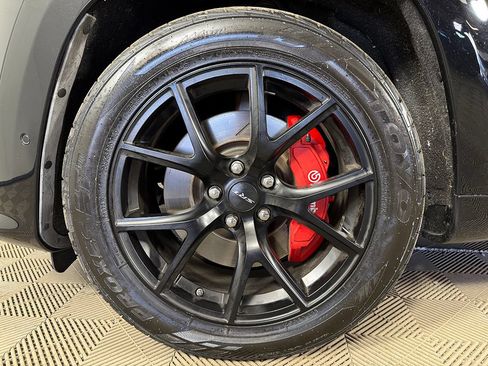 Used 2018 Jeep Grand Cherokee SRT w/ Trailer Tow Group IV AWD/4WD image 24