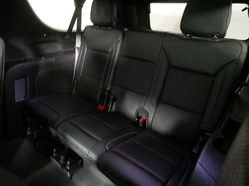 Used 2023 GMC Yukon XL Denali image 22