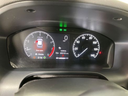 Used 2023 Honda HR-V LX image 33
