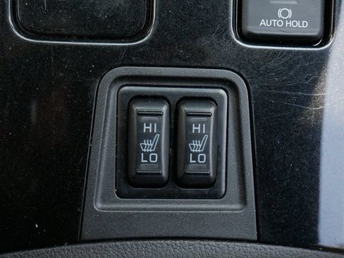 Used 2018 Mitsubishi Outlander LE AWD/4WD image 25