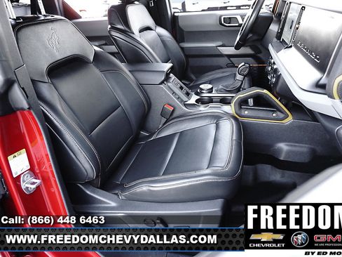 Used 2021 Ford Bronco Badlands image 11