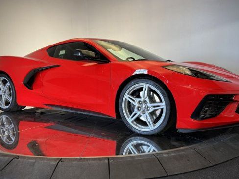 Used 2024 Chevrolet Corvette Stingray Premium Cpe w/ Z51 Performance Package RWD image 16