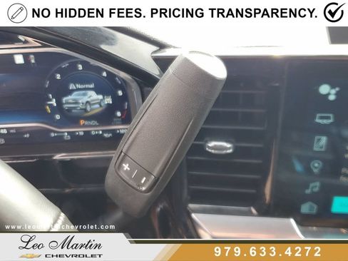 Used 2023 Chevrolet Silverado 1500 LT AWD/4WD image 28