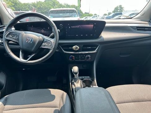 Used 2025 Buick Encore GX Preferred FWD image 7